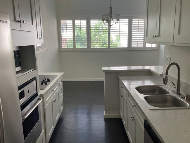 Photo - Updated two bedroom two bath in Fox Hills ... House