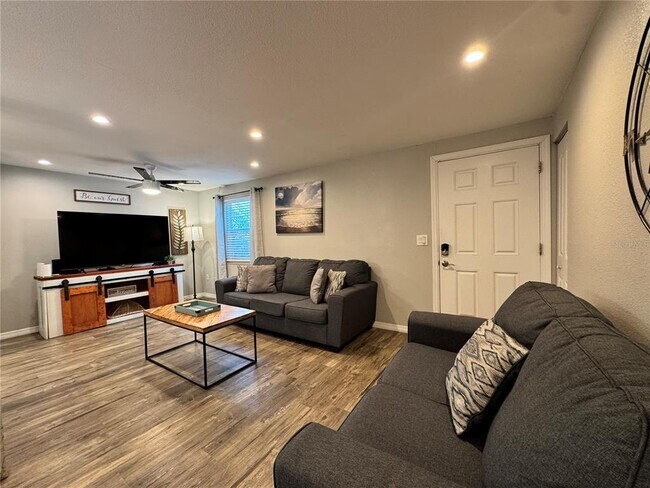Foto del edificio - 2724 49th Ave W