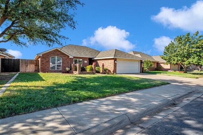 Building Photo - 5409 San Saba Ct