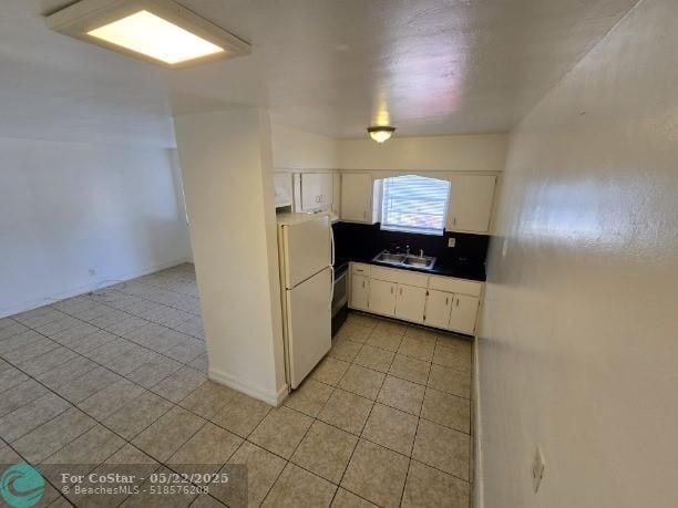 Building Photo - 2817 Van Buren St