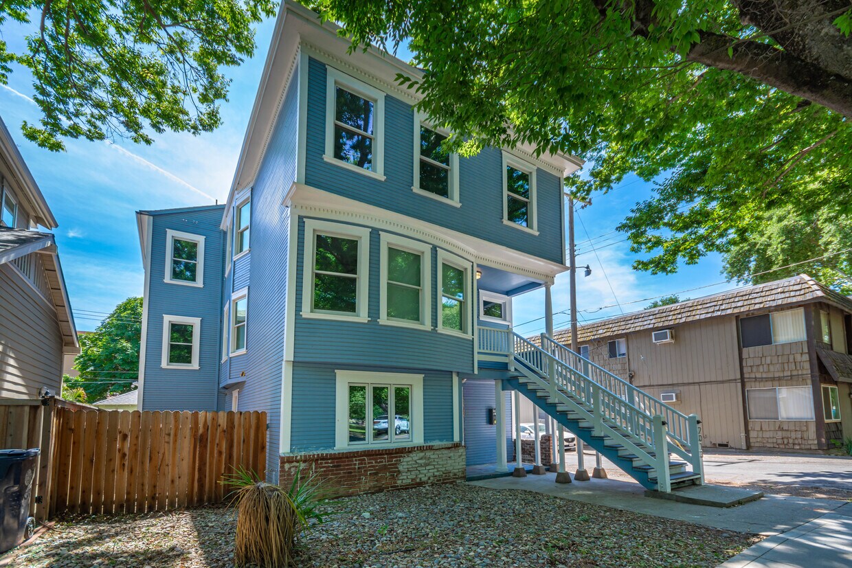 Primary Photo - 2013 8th St
