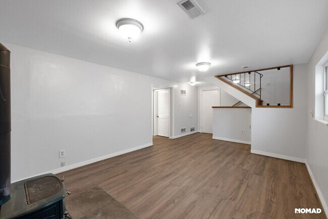 Foto del edificio - Spacious 4BR House in Colorado Springs