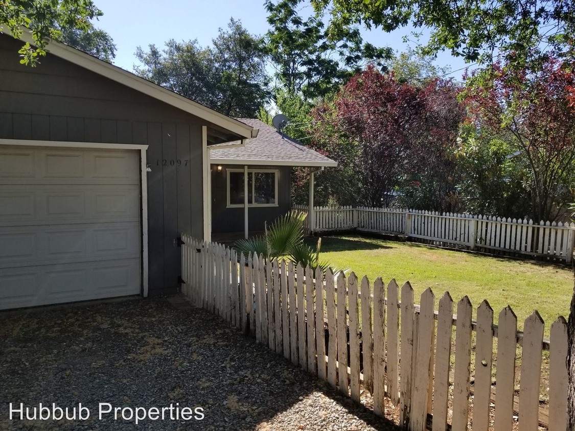 Primary Photo - 3 br, 2 bath House - 12097 Shaver Lane