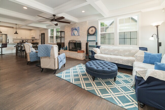 Building Photo - 20 Endel St