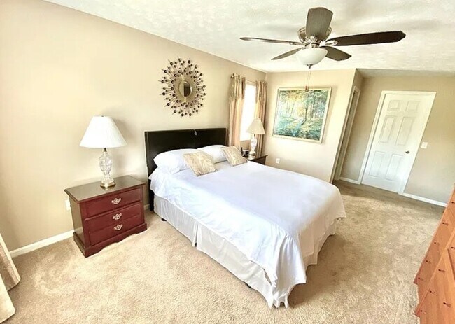 Foto del edificio - 7646 Shawnee Ln