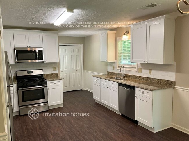 Building Photo - 3080 Palomino Dr
