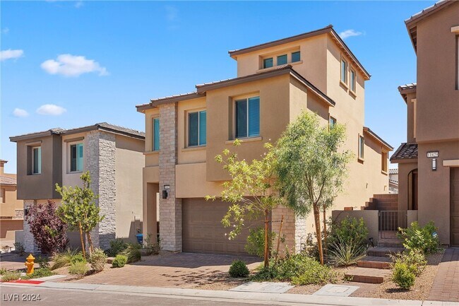 Foto del edificio - 11825 Pelican Butte Ave