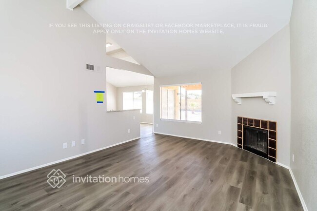Building Photo - 5331 W Voltaire Dr