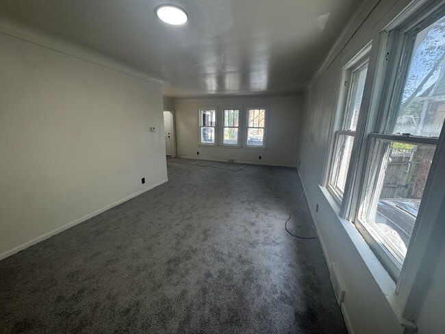 Building Photo - 5517 Drexel St