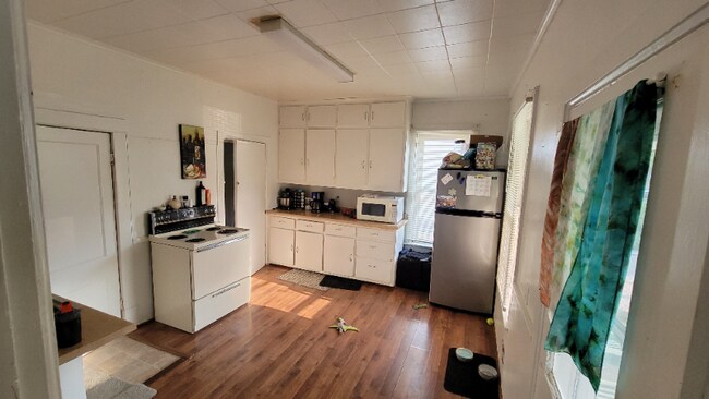 Foto del edificio - 304 9th Ave SE