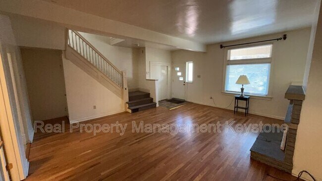 Building Photo - 1122 Greenfield Ave