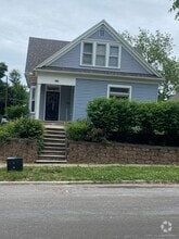 Building Photo - 3003 Jules St