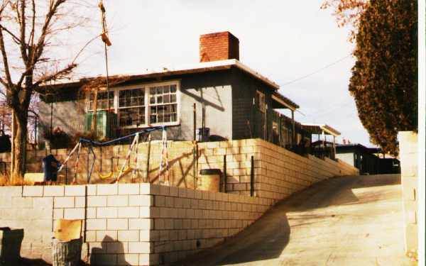 Building Photo - 15313 Center St