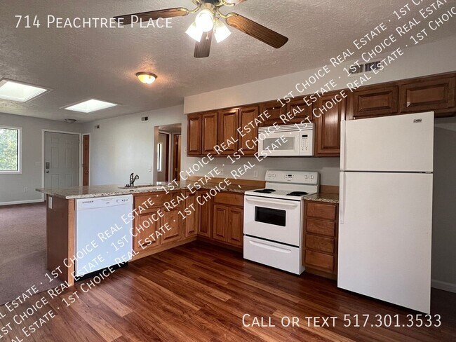 Building Photo - 714 Peachtree Pl