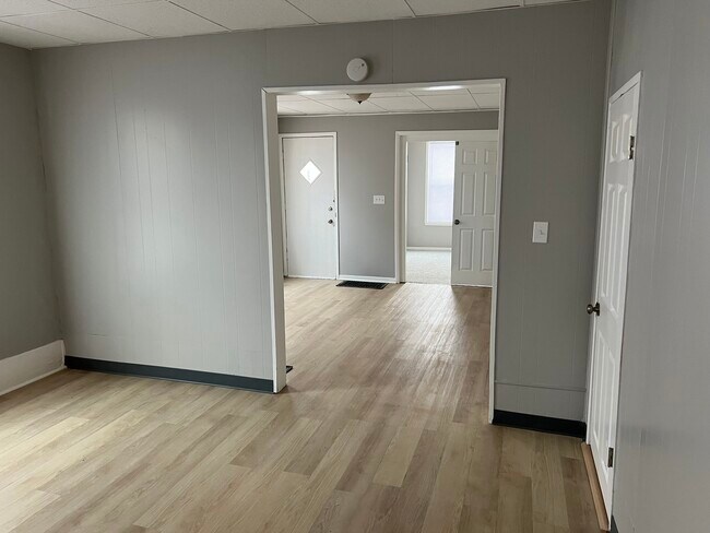 Living/Dining room - 1506 W Onondaga St
