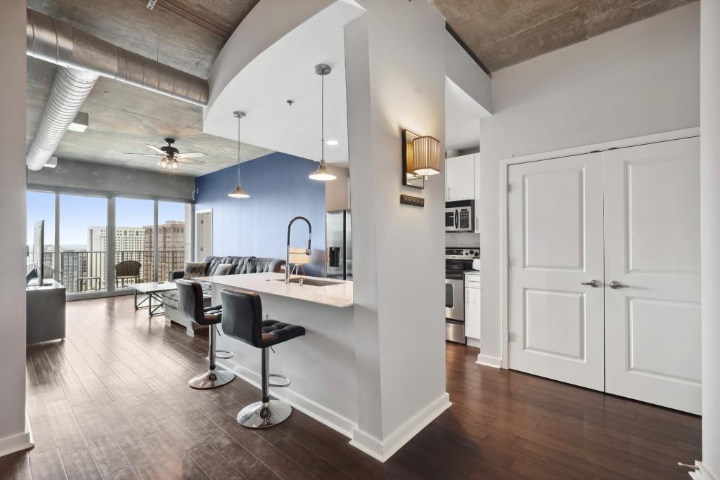 Foto principal - 923 Peachtree St NE