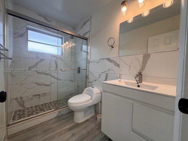 Foto del edificio - 7135 SW 22nd St