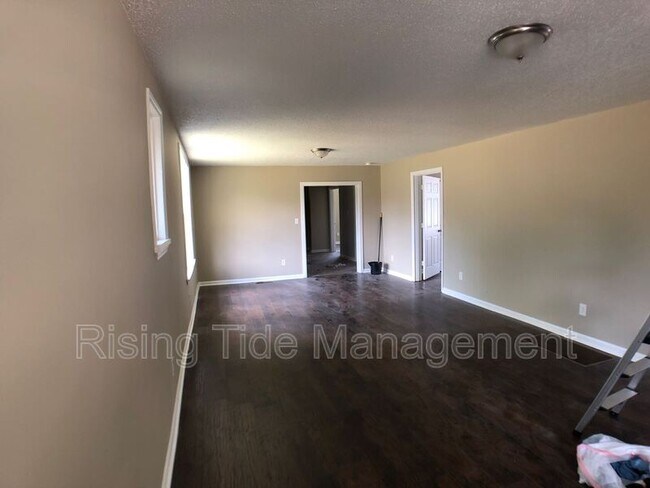 Foto del edificio - 1236 Hanover St