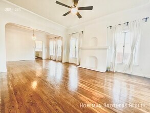 Building Photo - 1306 Cloverdale Ave