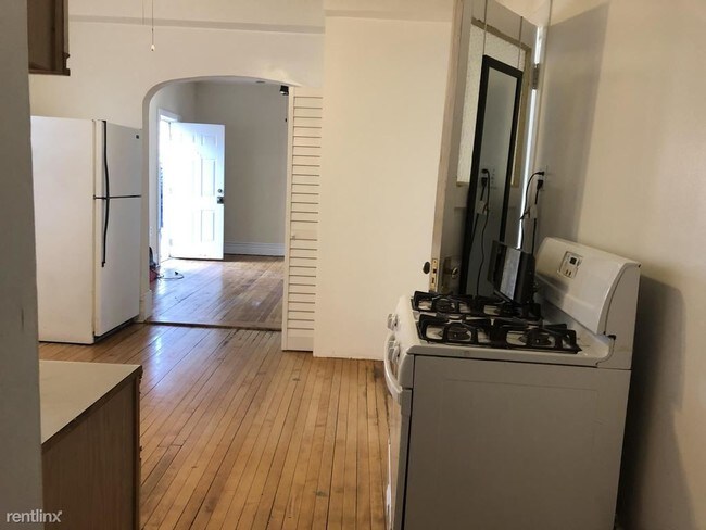 Foto del edificio - 2130 N Damen Ave