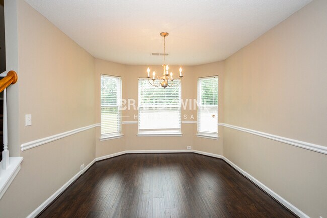 Foto del edificio - 3807 Rosebud Park Dr