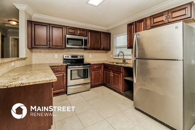 Foto del edificio - 701 Palm Springs Dr