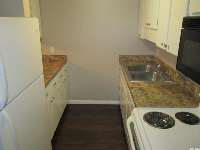 Building Photo - Two bedroom Condo in Roy!