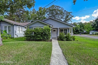 Building Photo - 4566 Kerle St