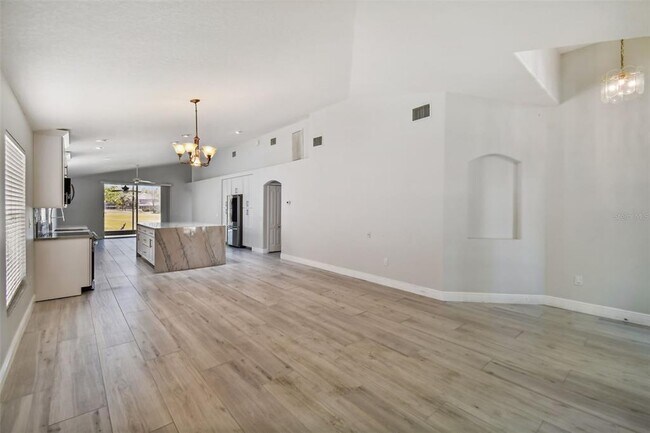 Building Photo - 10412 Lucaya Dr