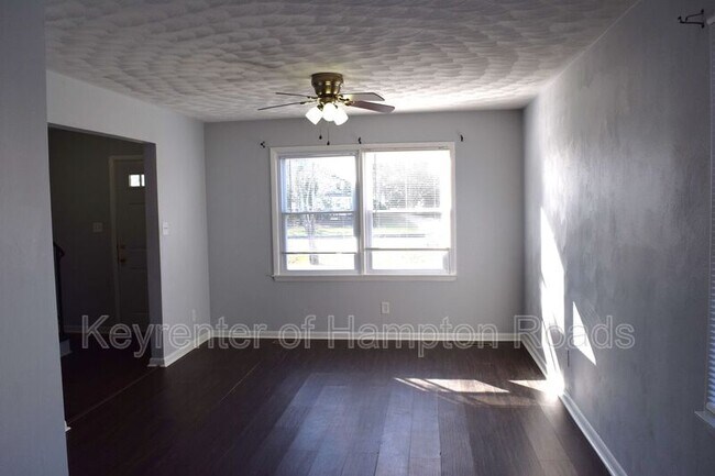 Building Photo - 215 A Settlers Landing Rd