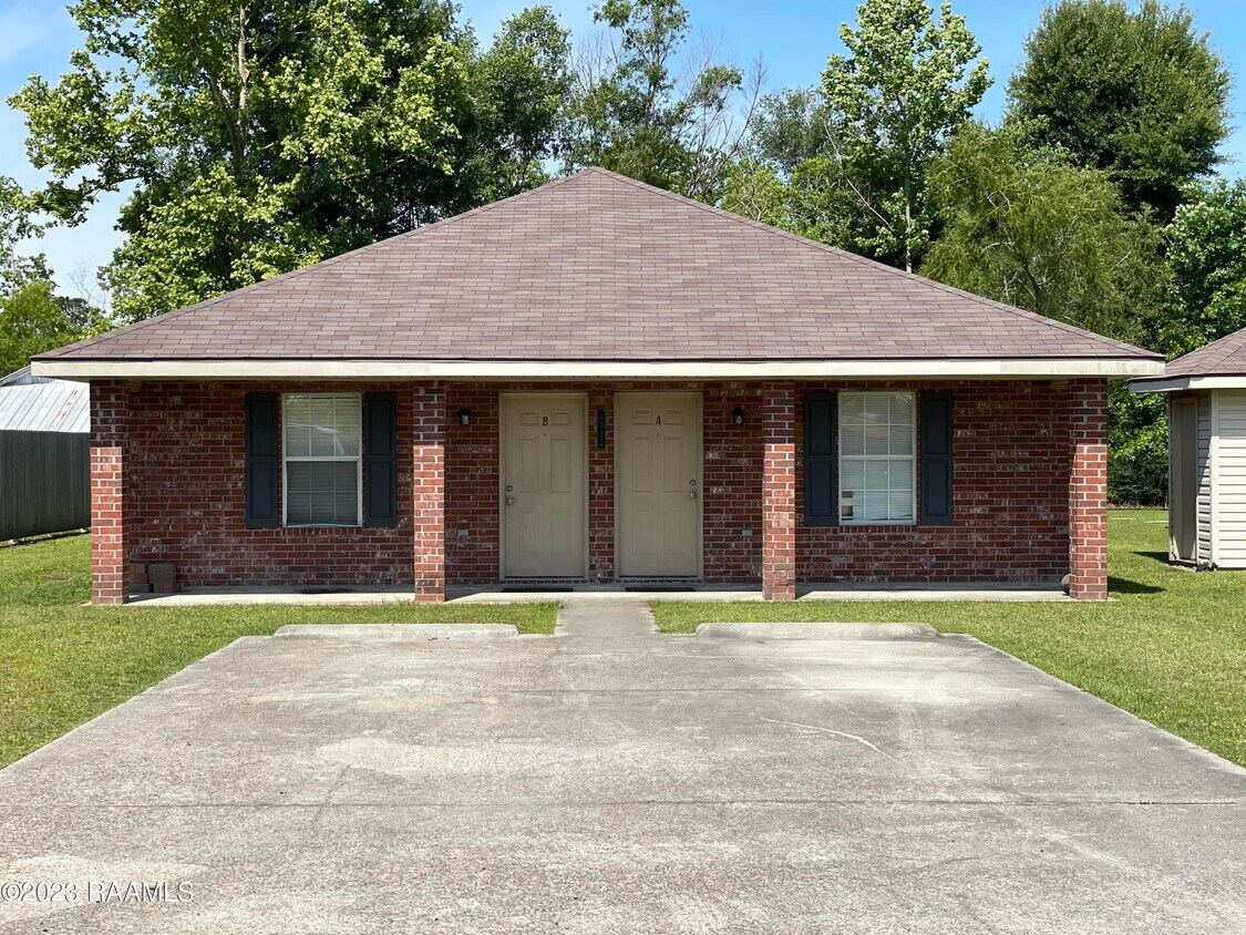 3322 Carver Rd, Lake Charles, LA 70615 Townhome Rentals in Lake