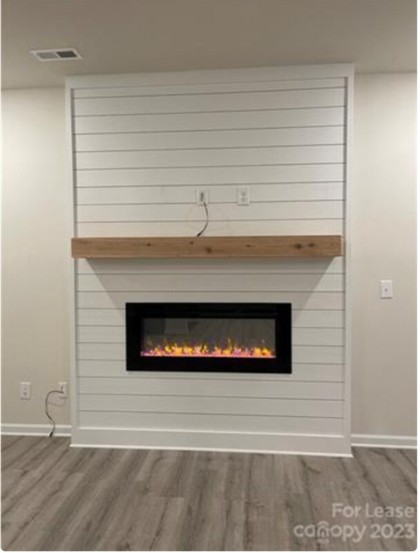 Foto del edificio - 1015 Maylen Trce