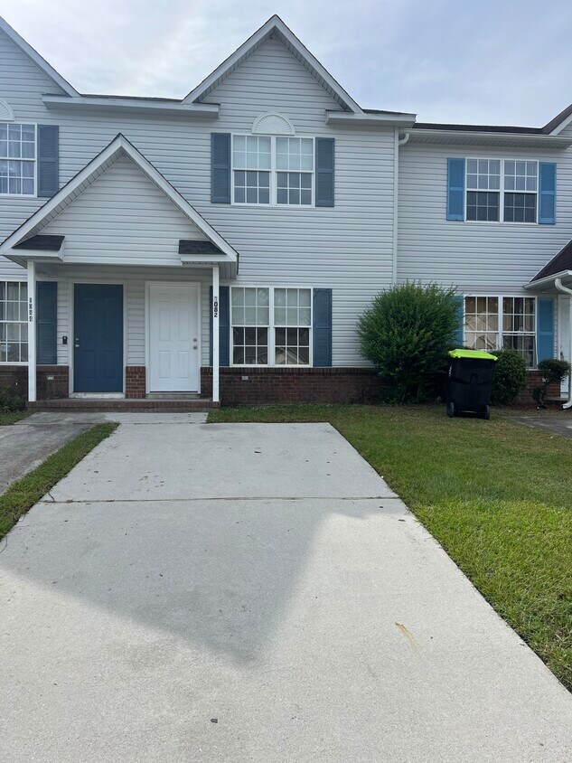 Foto principal - 1082 W Pueblo Dr