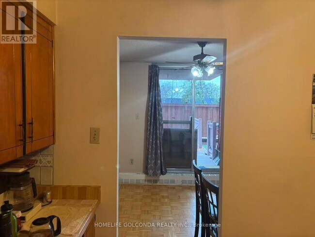 Photo du bâtiment - 1705 McCowan Rd