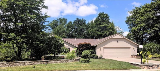 Building Photo - 10152 Shale Brook Way