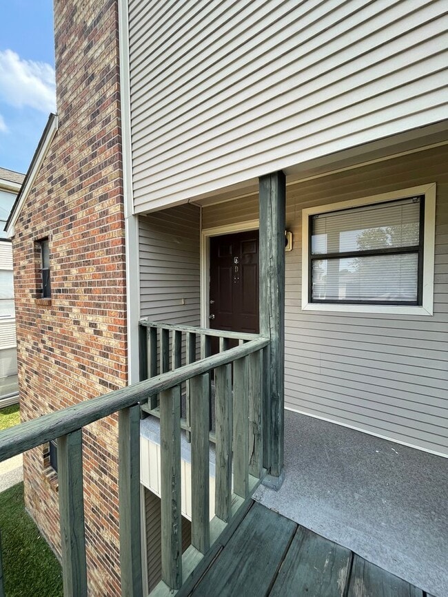 Building Photo - Condo: Brightside Park
