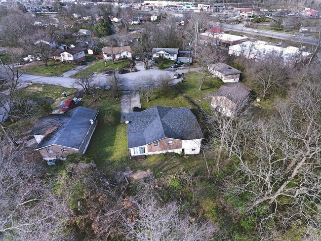 Building Photo - 7010 Cortez Ct B