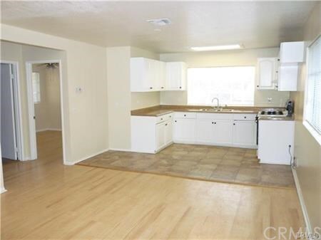 Building Photo - 1190 S Thomas St