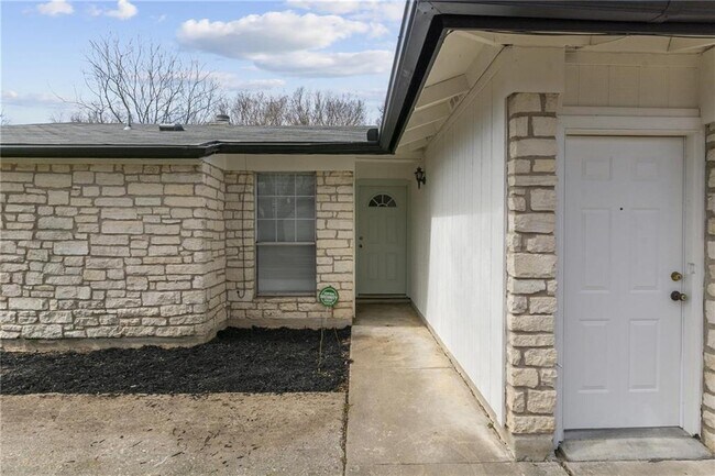Building Photo - 4608 Bundyhill Dr