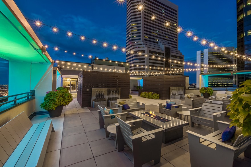 1801-1835 Arapahoe St