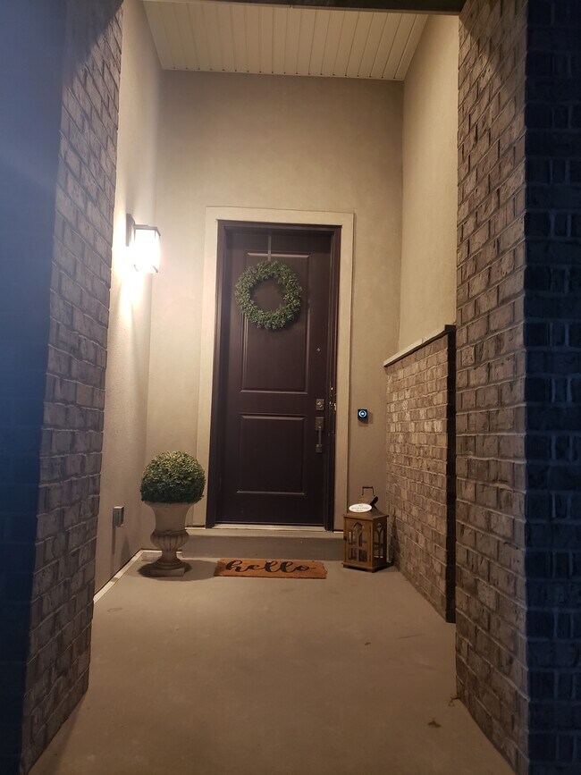Foto del edificio - 1626 W Maple Shade Ln