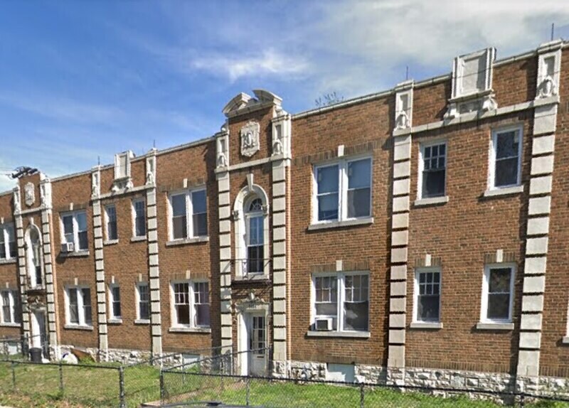 Foto principal - 5460 N Kingshighway Blvd