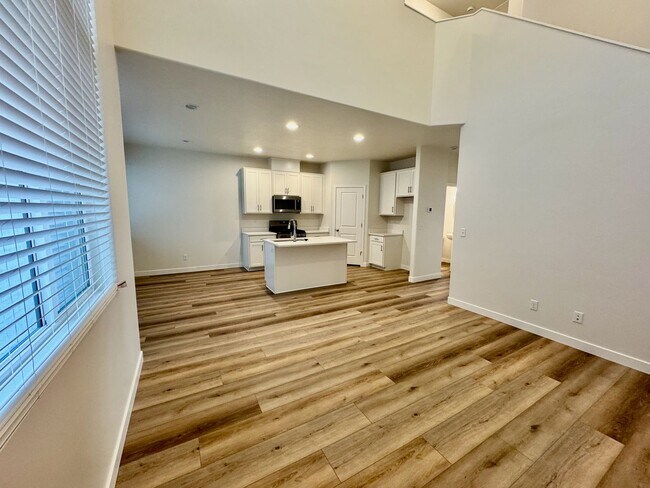 Foto del edificio - Brand New - Ready For You!