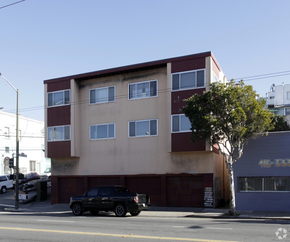 Building Photo - 2 Italy Ave