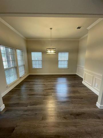 Building Photo - 2912 Golfview Dr