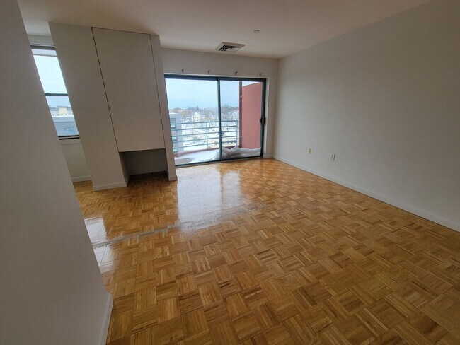 Foto del edificio - Studio Available Near North Quincy T