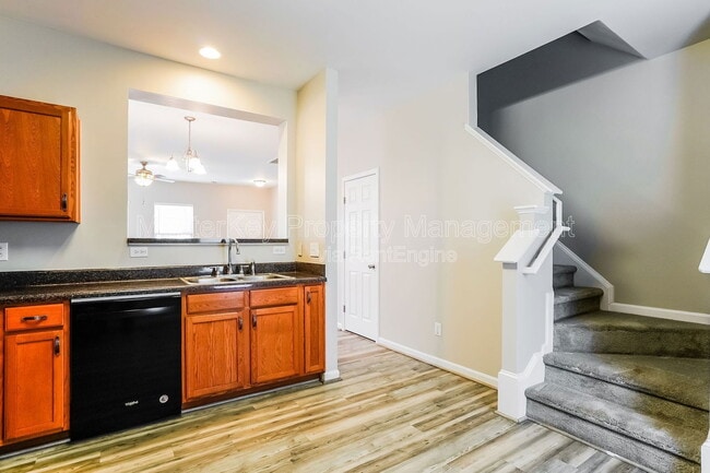 Building Photo - 1640 Extine Ln