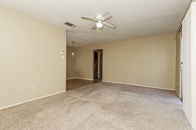 Foto del edificio - Amazing home ready to move in!