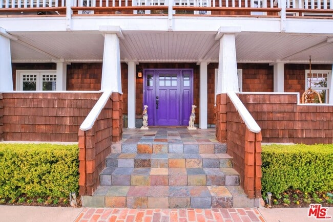 Foto del edificio - 2172 Argyle Ave