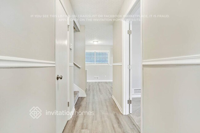 Building Photo - 678 Lakeridge Dr SE